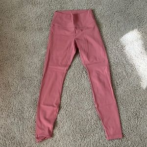 NWOT pink lululemon wunder under 25” leggings